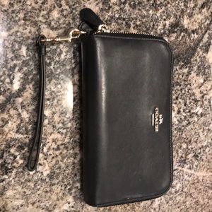 Coach double zip wristlet